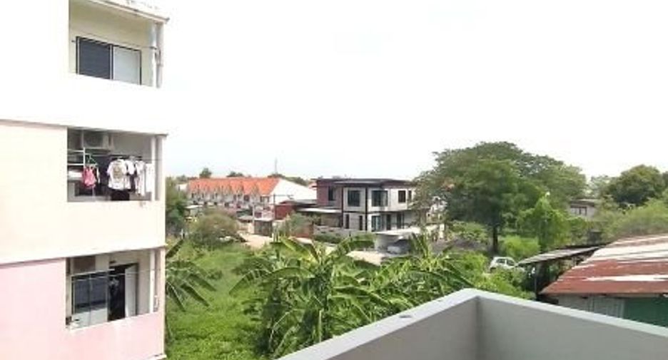 Local comercial en venta de 3 habitaciones en Nong Khaem, Bangkok