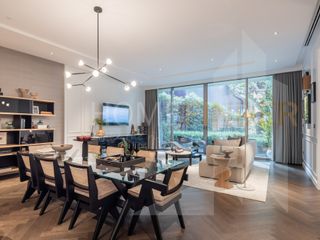 For sale 4 Beds house in Bang Rak, Bangkok