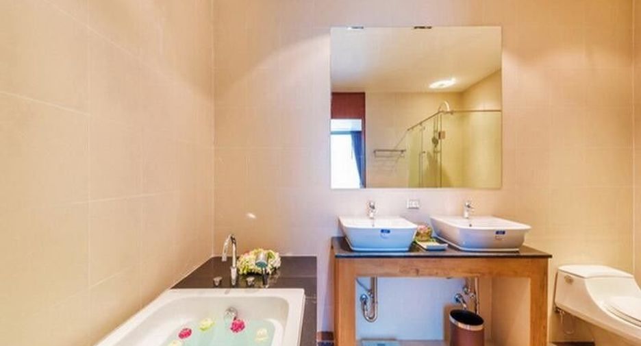 For rent and for sale 3 bedrooms townhouse in Thalang, Phuket
