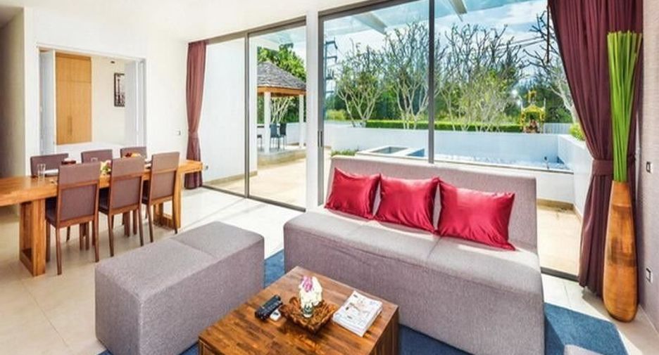 For rent and for sale 3 bedrooms townhouse in Thalang, Phuket