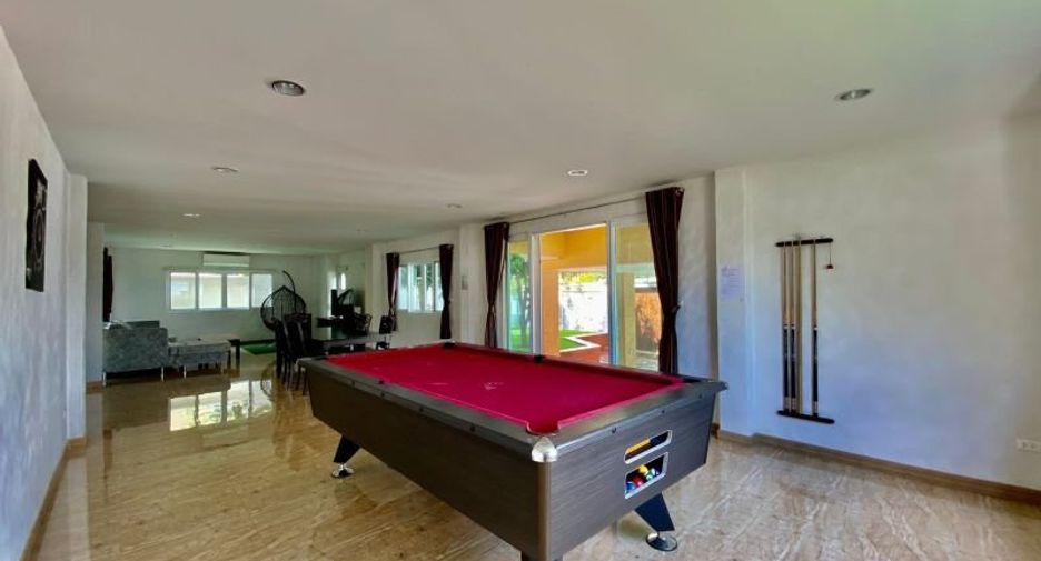 For rent 5 bedrooms house in Bang Lamung, Chonburi