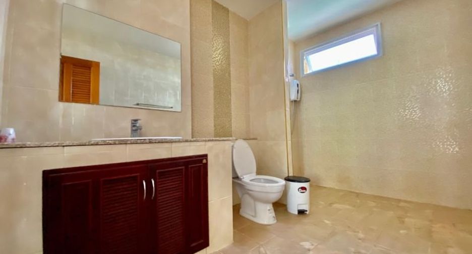 For rent 5 bedrooms house in Bang Lamung, Chonburi