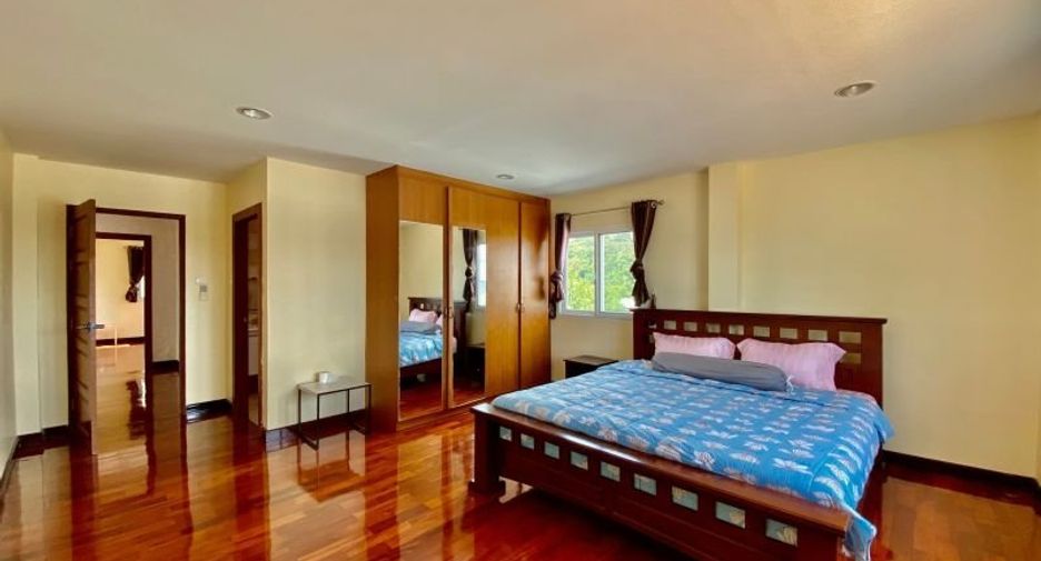 For rent 5 bedrooms house in Bang Lamung, Chonburi