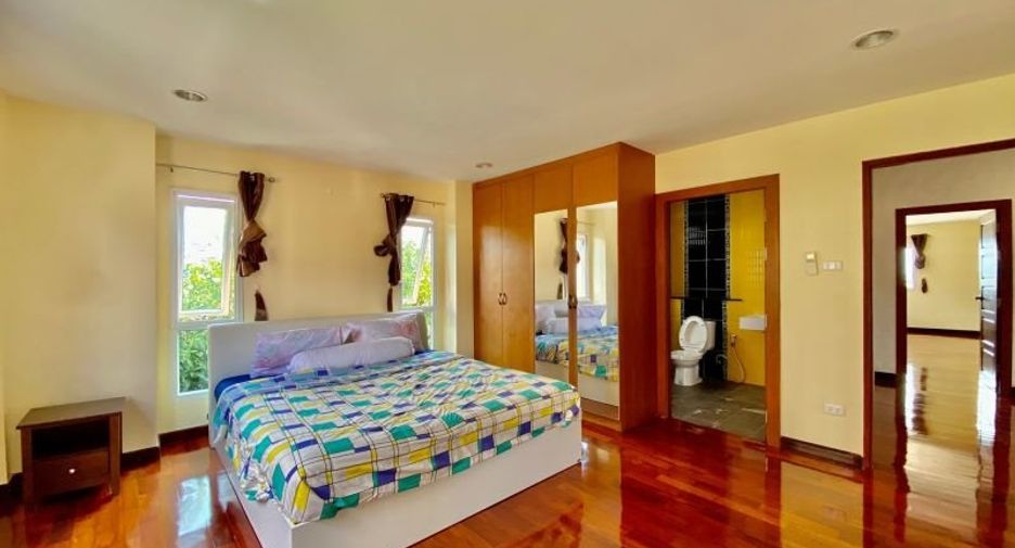 For rent 5 bedrooms house in Bang Lamung, Chonburi