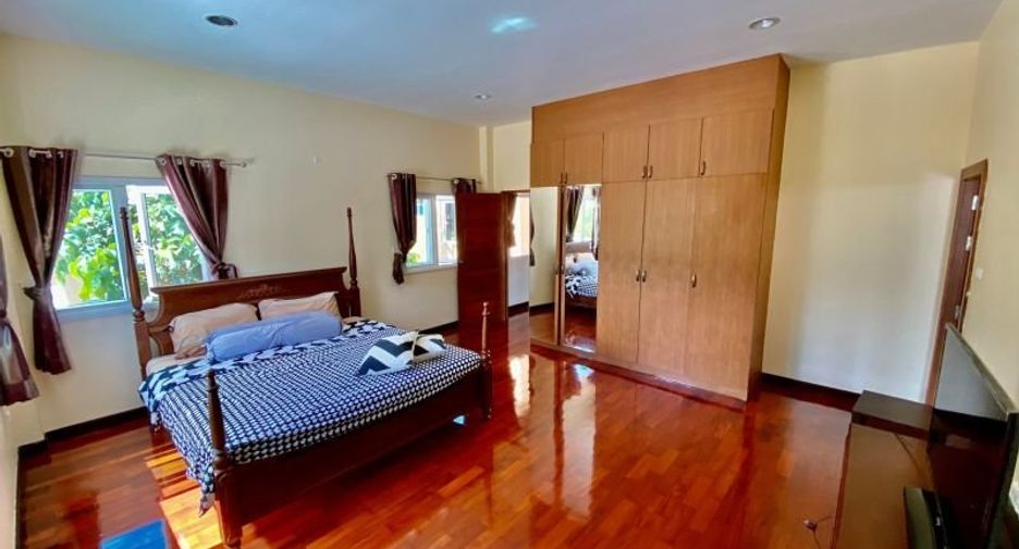 For rent 5 bedrooms house in Bang Lamung, Chonburi