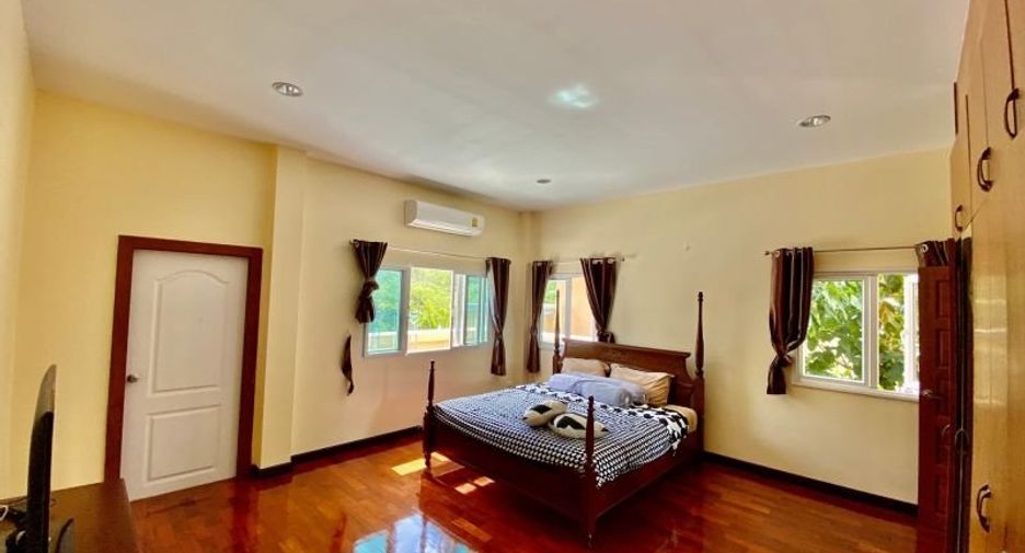For rent 5 bedrooms house in Bang Lamung, Chonburi