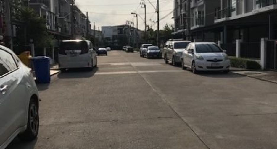 出租 2 卧室 商业空间 在 Lak Si, 曼谷