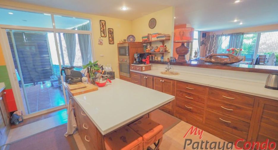 For sale 2 bedrooms condo in Bang Lamung, Chonburi