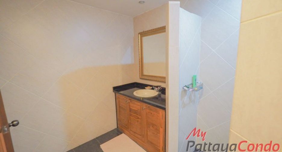 For sale 2 bedrooms condo in Bang Lamung, Chonburi