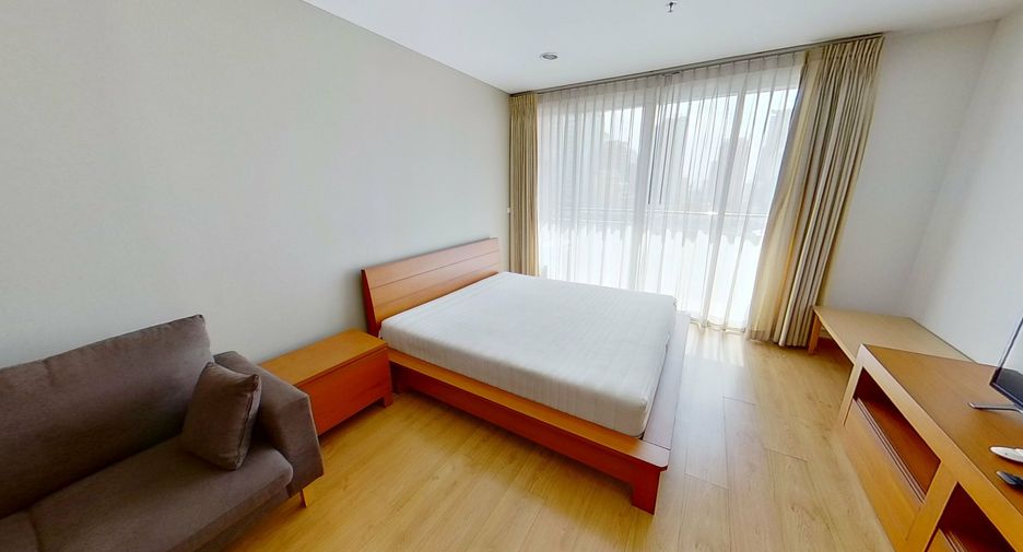 For rent 3 bed condo in Bang Rak, Bangkok