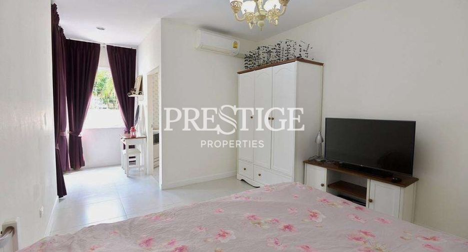 For sale 3 bedrooms house in East Pattaya, Pattaya