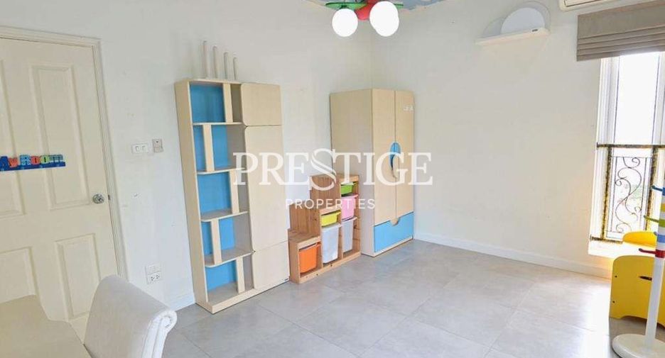 For sale 3 bedrooms house in East Pattaya, Pattaya