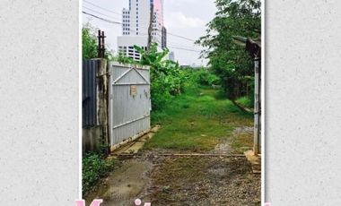 出售 土地 在 Huai Khwang, 曼谷