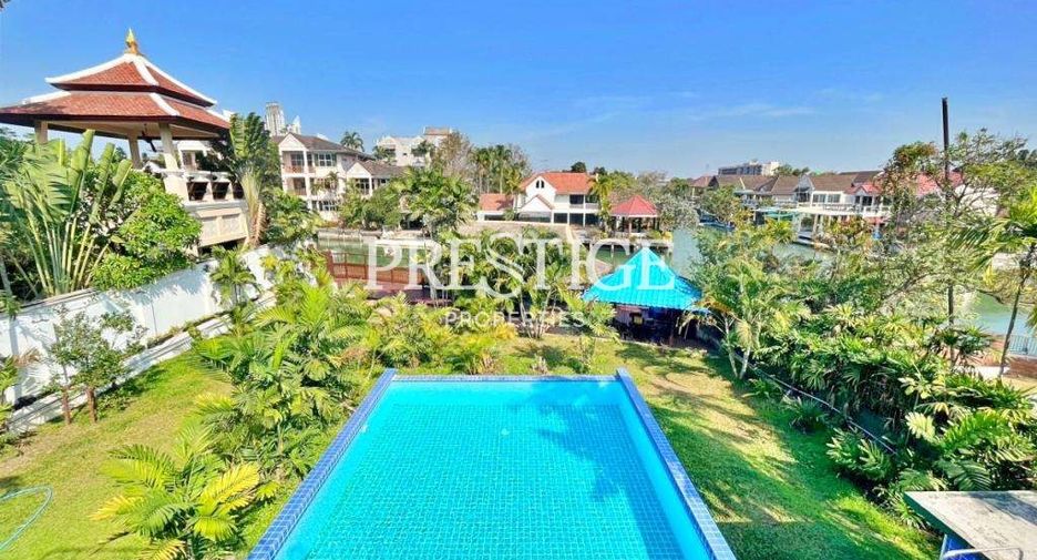 À vendre 4 chambres maison à Sattahip, Chonburi