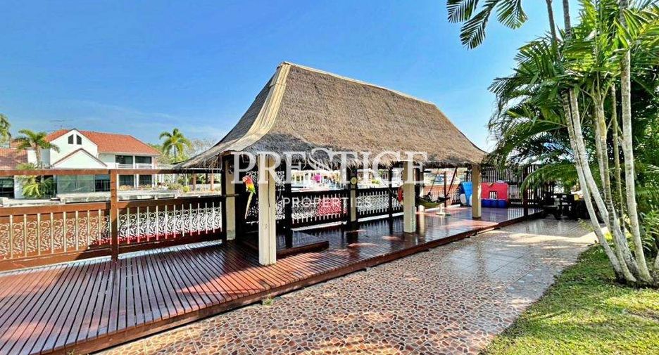 À vendre 4 chambres maison à Sattahip, Chonburi
