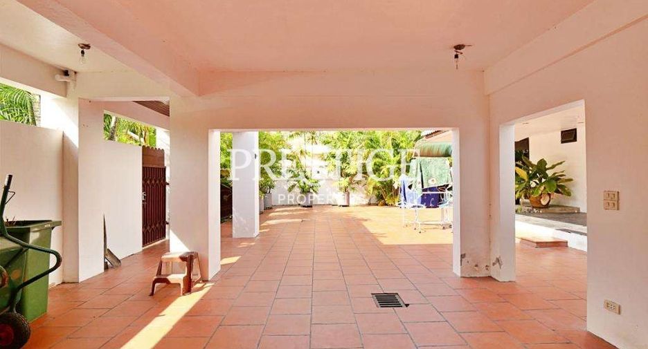À vendre 4 chambres maison à Sattahip, Chonburi