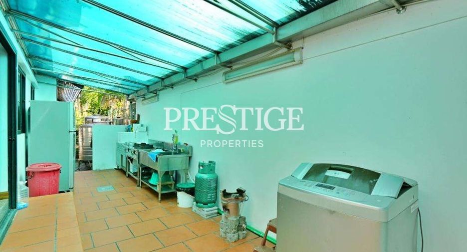 À vendre 4 chambres maison à Sattahip, Chonburi