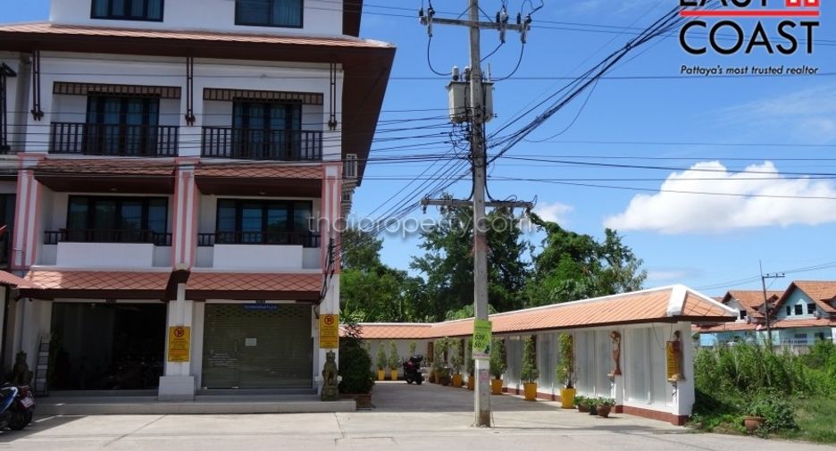 Local comercial en venta de 5 habitaciones en Bang Lamung, Chonburi