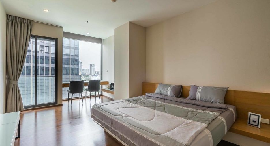 For rent and for sale 2 bedrooms condo in Khlong Toei, Bangkok