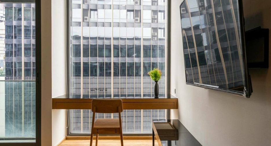 For rent and for sale 2 bedrooms condo in Khlong Toei, Bangkok