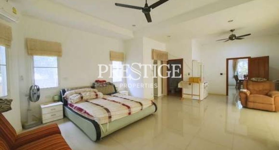 For sale 5 bedrooms house in Bang Lamung, Chonburi