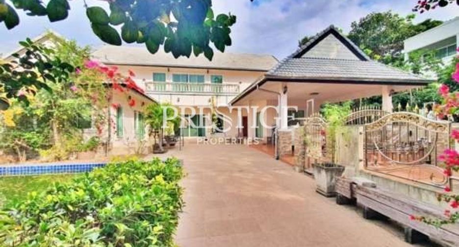 For sale 5 bedrooms house in Bang Lamung, Chonburi
