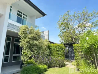 For rent 5 bed house in Mueang Chiang Mai, Chiang Mai