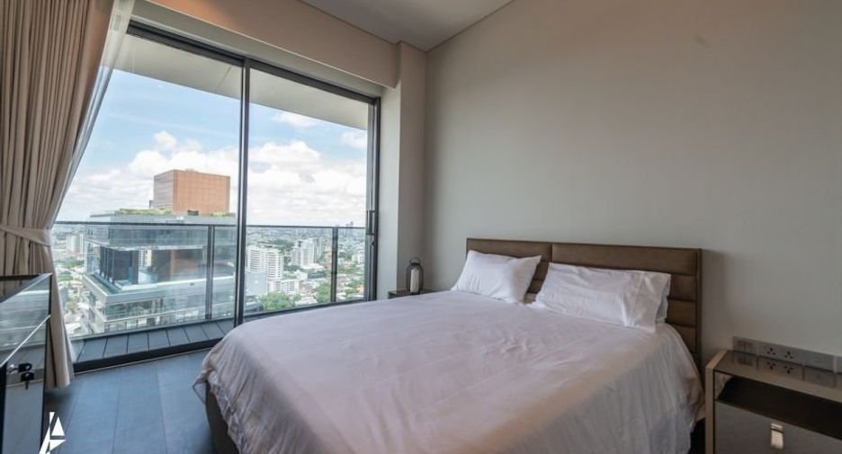 For rent 3 bedrooms condo in Watthana, Bangkok