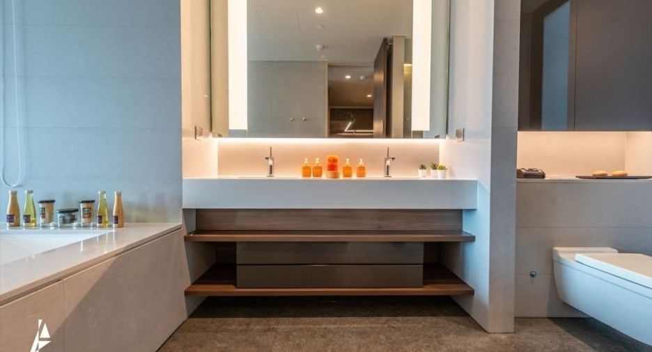 For rent 3 bedrooms condo in Watthana, Bangkok