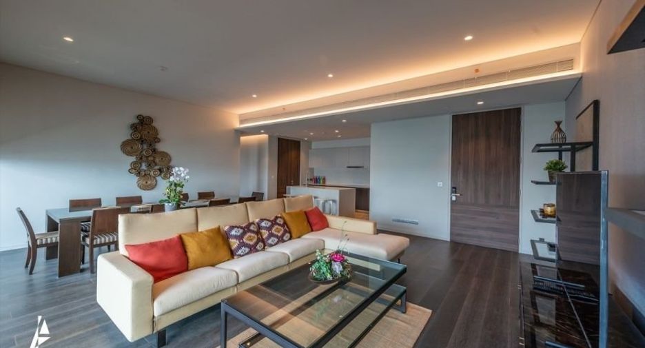 For rent 3 bedrooms condo in Watthana, Bangkok