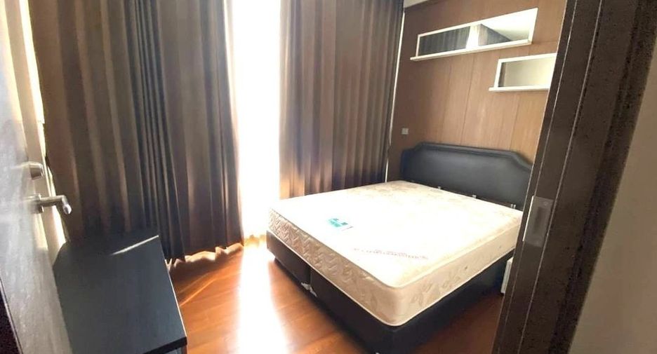 For rent 3 bedrooms condo in Watthana, Bangkok