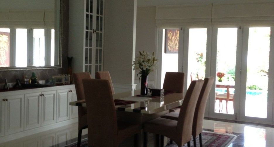 For sale 6 bed villa in Bang Lamung, Chonburi