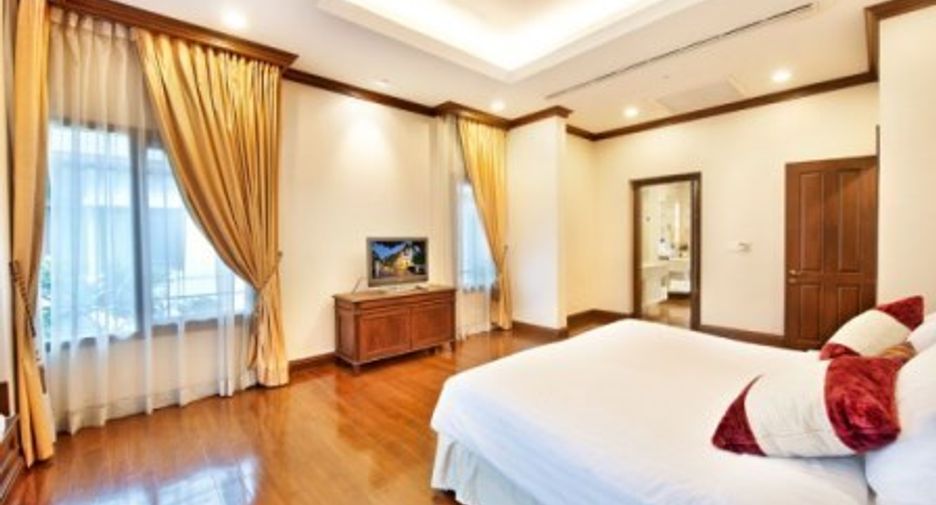 出租 4 卧室 独立屋 在 Khlong San, 曼谷