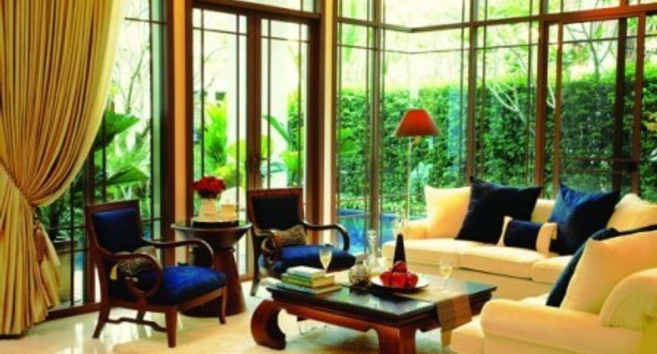 出租 4 卧室 独立屋 在 Khlong San, 曼谷