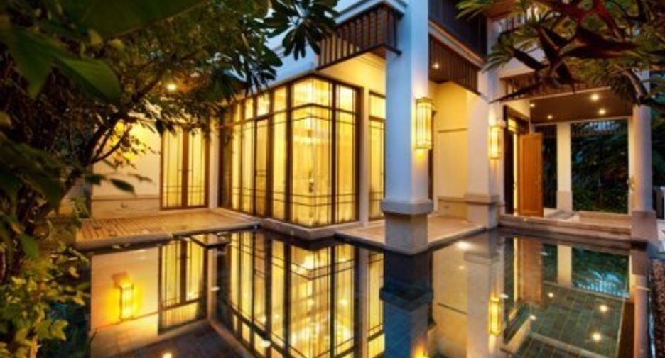 For rent 4 bed house in Khlong San, Bangkok