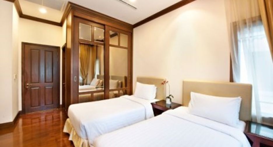 出租 4 卧室 独立屋 在 Khlong San, 曼谷
