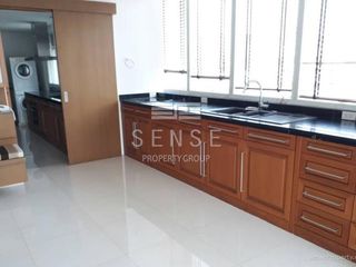 For rent 3 Beds condo in Khlong Toei, Bangkok