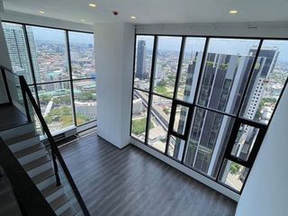 For sale 3 bed condo in Chatuchak, Bangkok