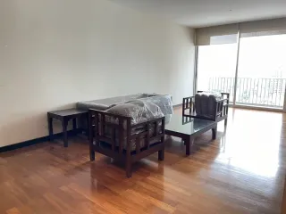 For rent 3 bedrooms condo in Watthana, Bangkok