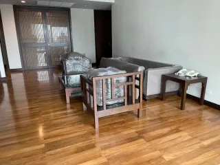 For rent 3 bedrooms condo in Watthana, Bangkok