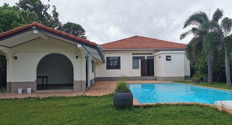 For rent and for sale 3 bedrooms villa in Mueang Phuket, Phuket
