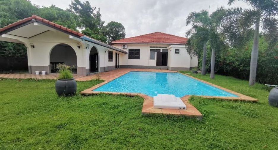 For rent and for sale 3 bedrooms villa in Mueang Phuket, Phuket