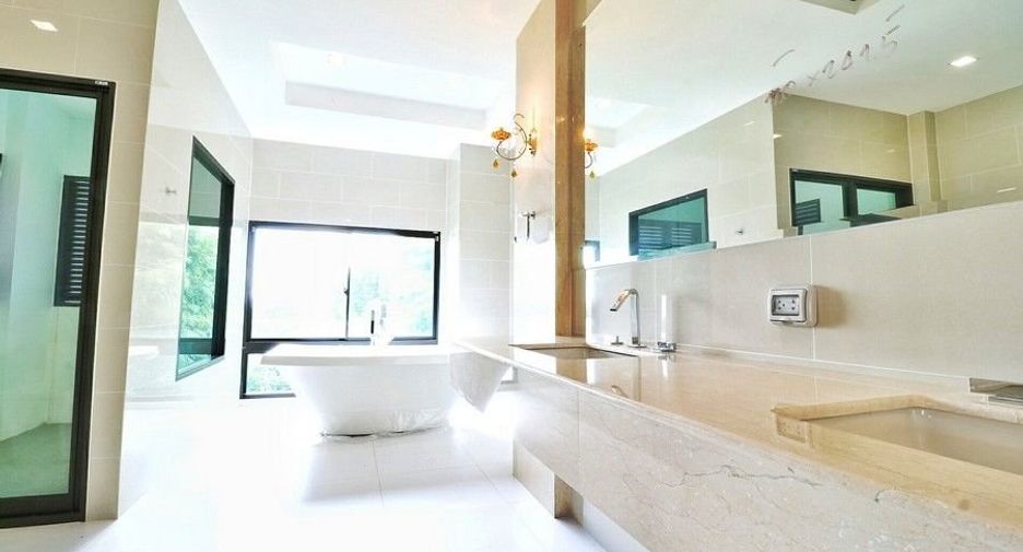 Haus zum Kauf mit 5 Zimmer in Mueang Pathum Thani, Pathum Thani