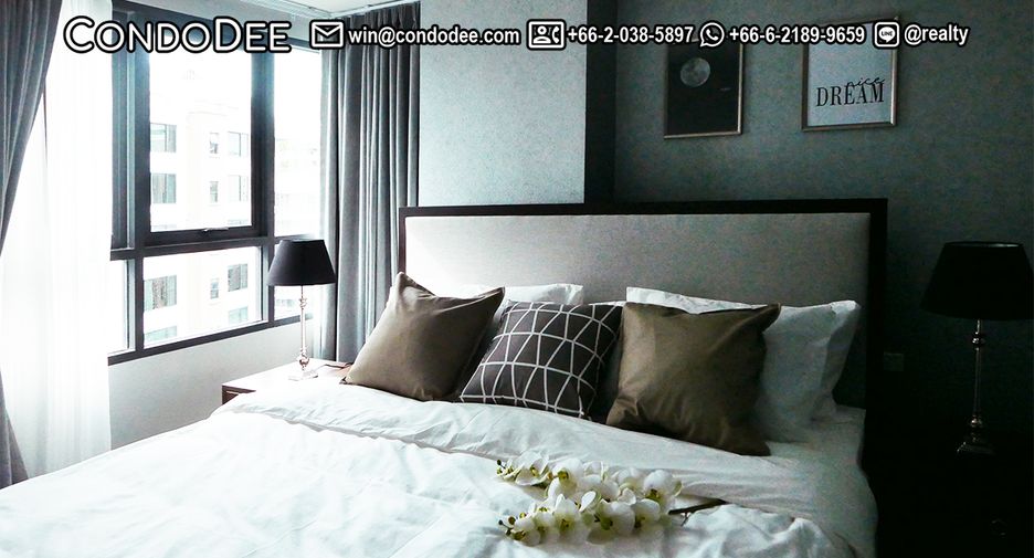 For sale 2 bedrooms condo in Khlong Toei, Bangkok