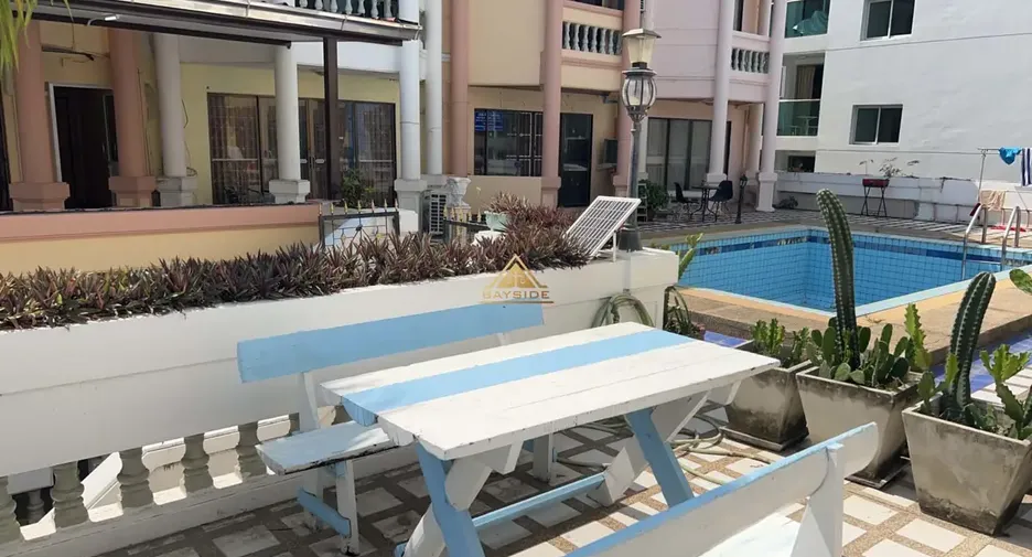 For sale 4 Beds townhouse in Pratumnak, Pattaya