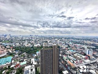 For sale 3 bedrooms condo in Khlong Toei, Bangkok