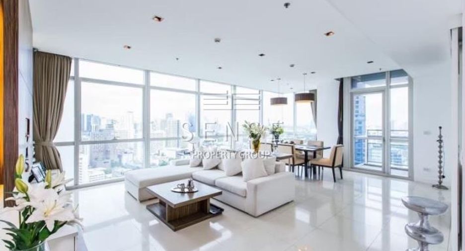 For rent 3 bedrooms condo in Pathum Wan, Bangkok