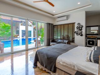 For sale 5 bed house in Bang Lamung, Chonburi