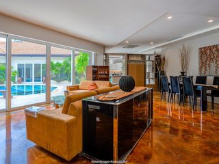 For sale 5 bed house in Bang Lamung, Chonburi