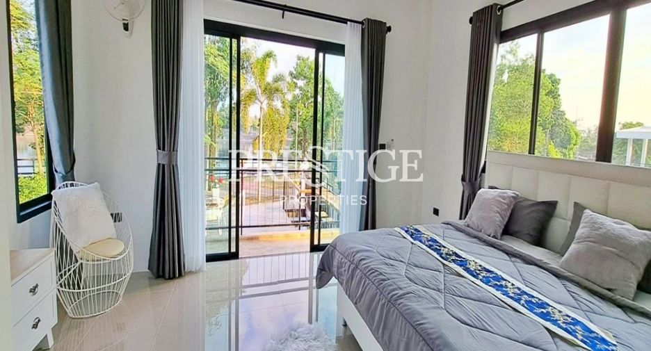 For rent and for sale 6 bedrooms house in Bang Lamung, Chonburi